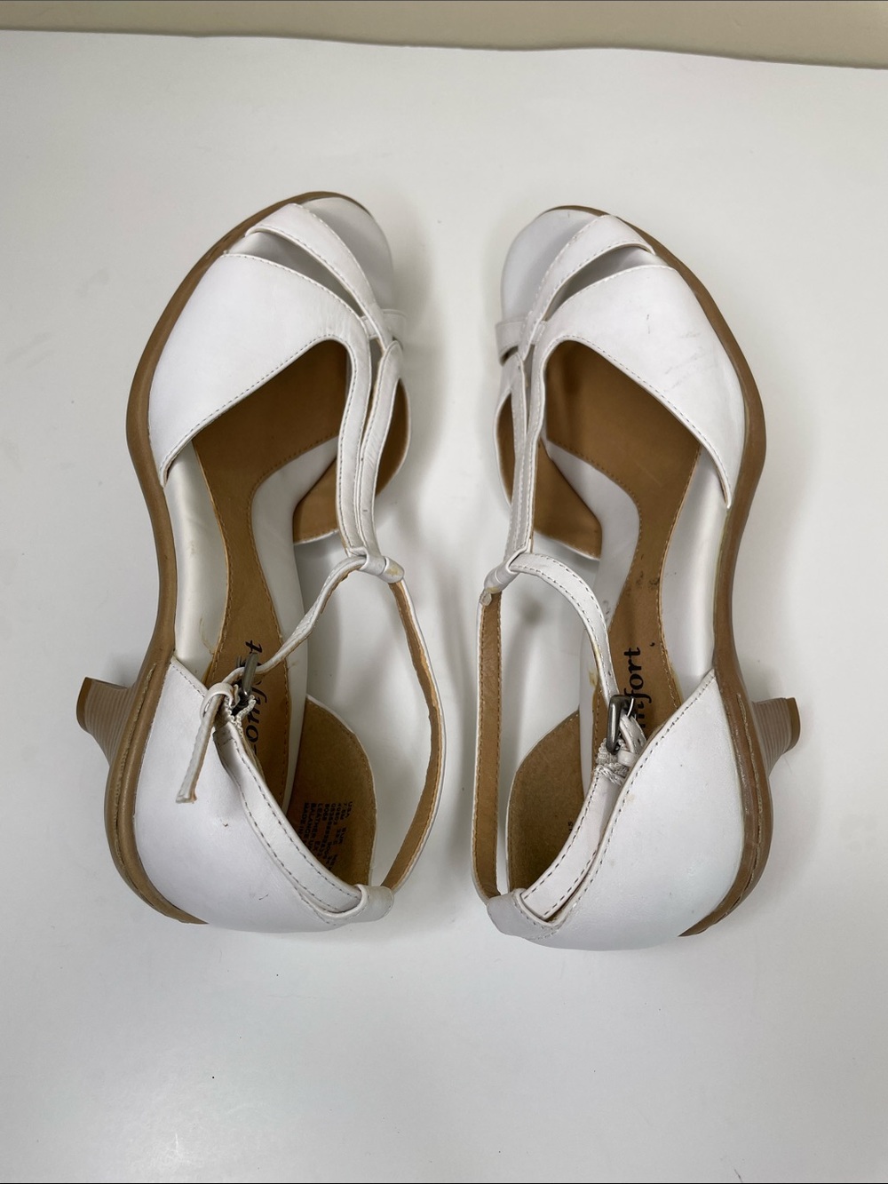 I LOVE COMFORT White Leather T-Strap Cushioned Insole Kitten Heel Sandals 7.5M - Picture 8 of 13